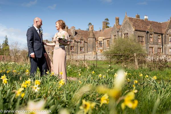 spring wedding at huntsham court