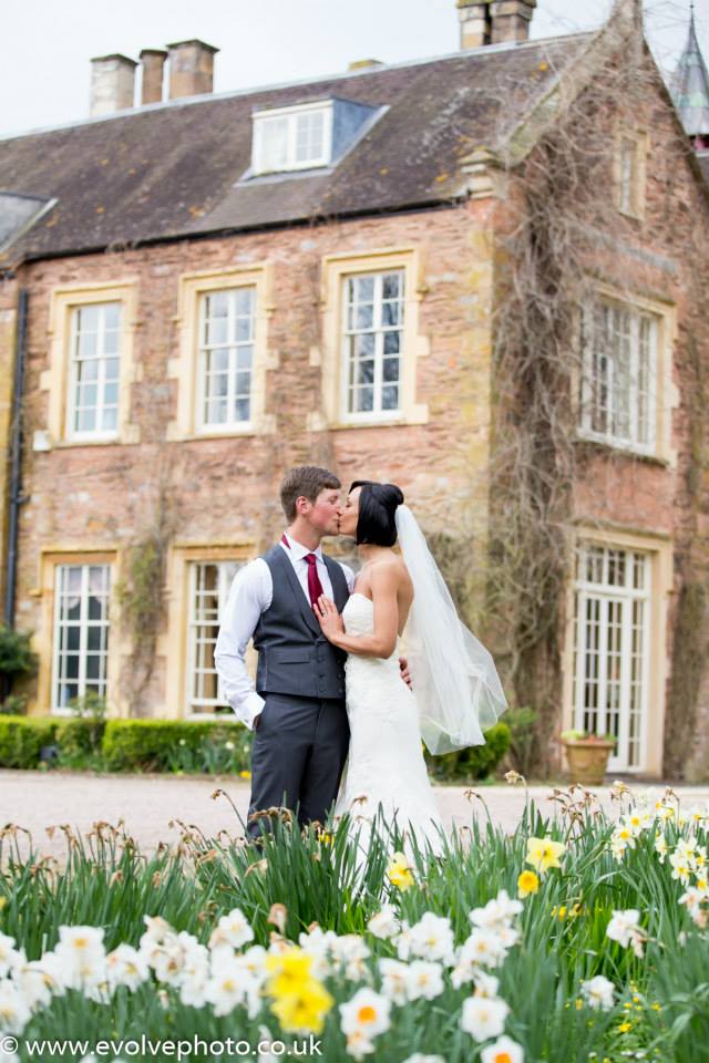 spring wedding at maunsel house 